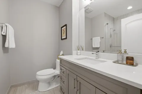 $635,000 | 101 West Superior Street, Unit 904, Chicago, IL 60654
