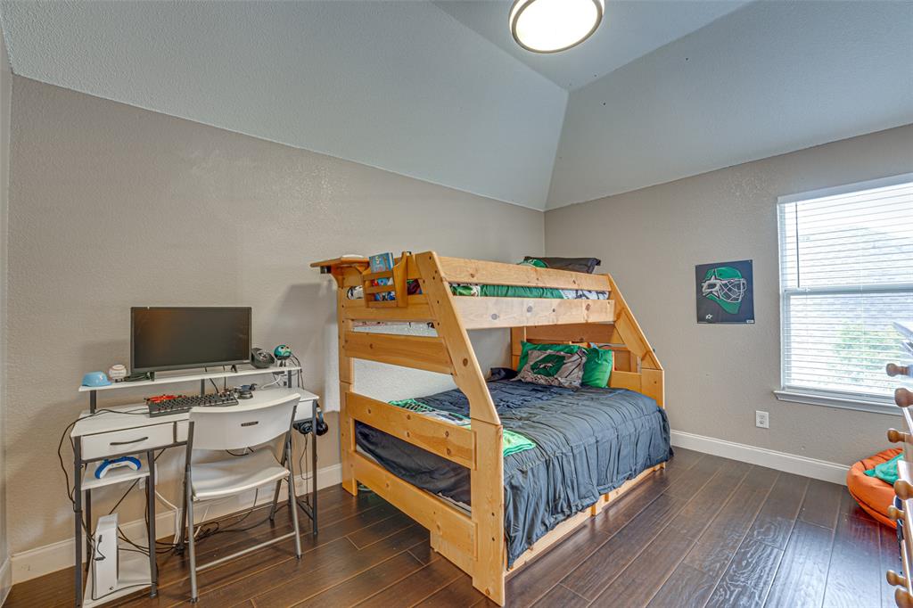 5218 Griffins Pointe Drive Rowlett, TX 75089 - Photo 26 of 40 Secondary bedroom.