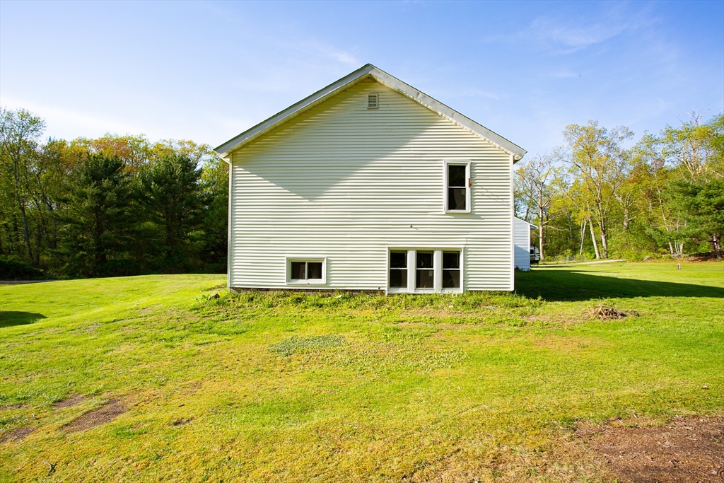 76 Kennedy Road West Brookfield, MA 01585 - Photo 37 of 41