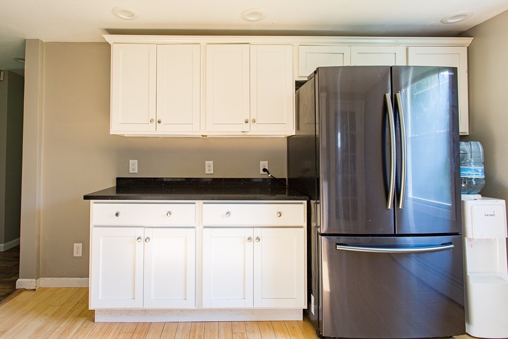 76 Kennedy Road West Brookfield, MA 01585 - Photo 4 of 41