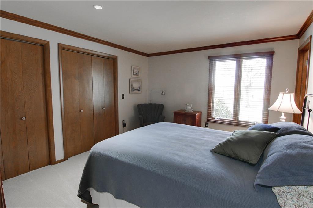 2011 Kentucky Lane Rochester, PA 15074 - Photo 16 of 25