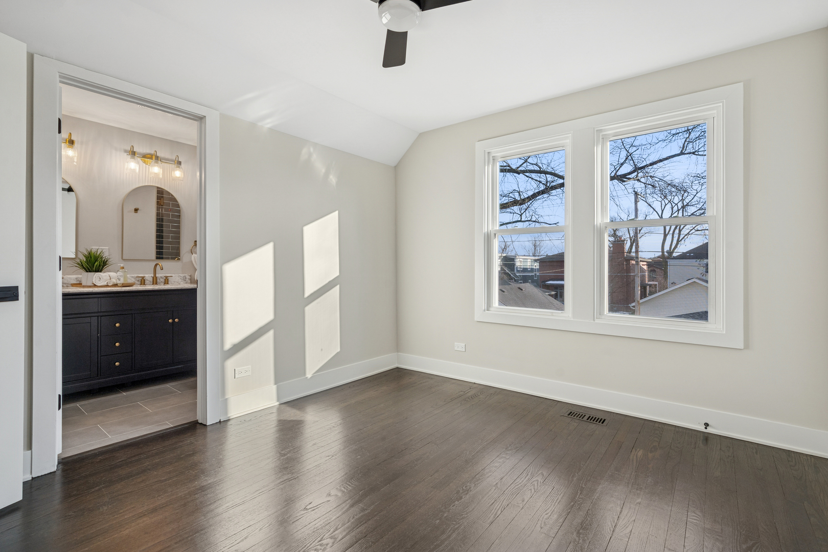 929 Prairie Avenue Park Ridge, IL 60068 - Photo 11 of 24