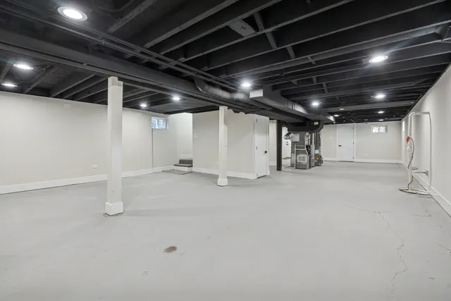 $749,900 | 929 Prairie Avenue, Park Ridge, IL 60068