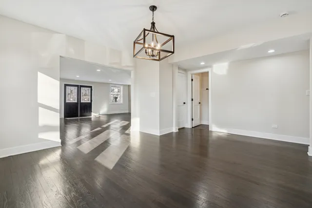 $749,900 | 929 Prairie Avenue, Park Ridge, IL 60068