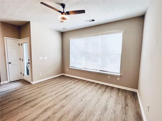 $1,900 | 6505 Above Tide Place, Flowery Branch, GA 30542