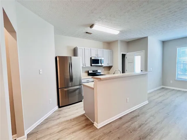 $1,900 | 6505 Above Tide Place, Flowery Branch, GA 30542