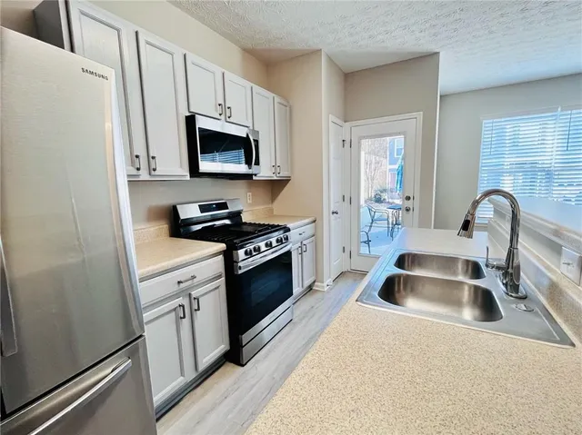 $1,900 | 6505 Above Tide Place, Flowery Branch, GA 30542