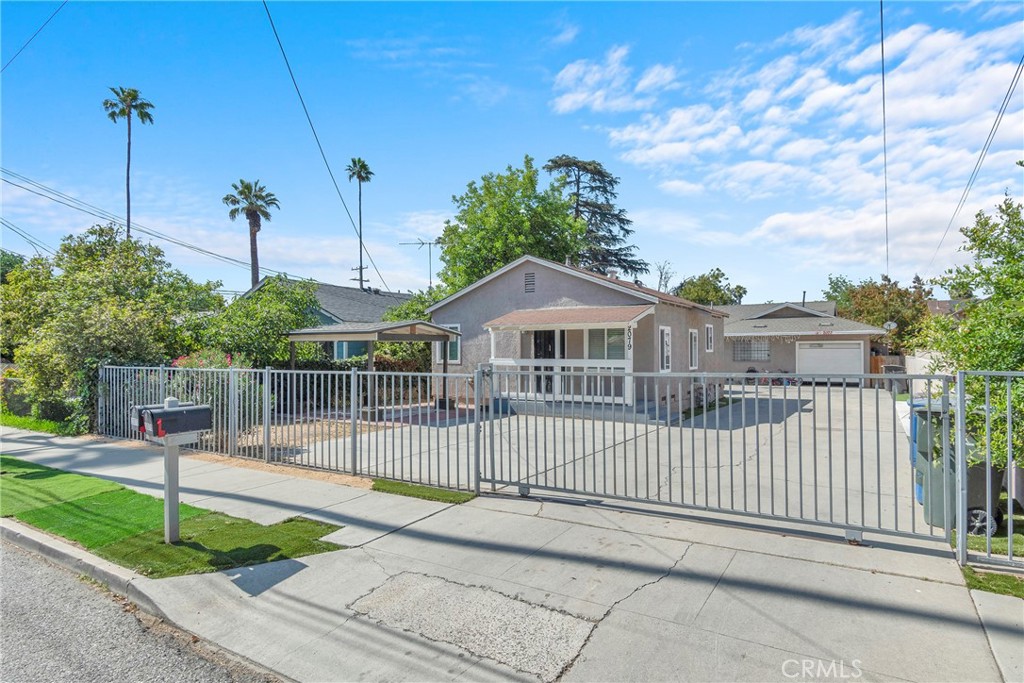 2077 Patterson Street Riverside, CA 92507 - Photo 4 of 41