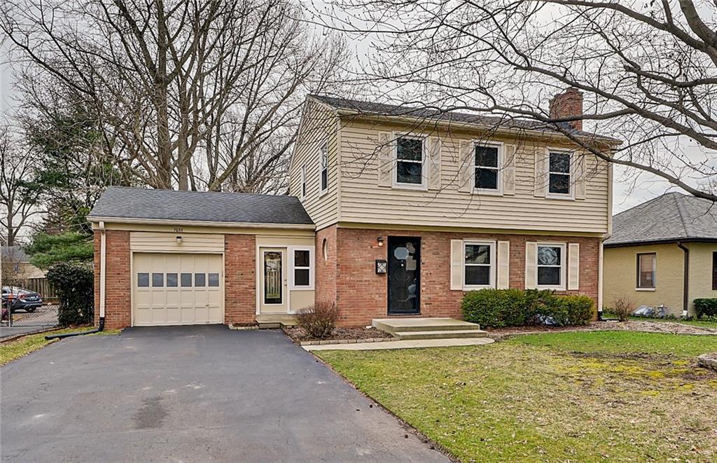 7035 Warwick Road Indianapolis, IN 46220 - Photo 2 of 37 Gallery Image 2