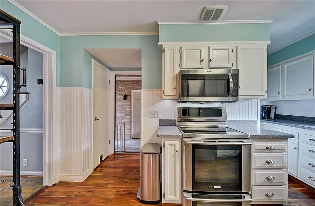 7035 Warwick Road Indianapolis, IN 46220 - Photo 12 of 37 Gallery Image 12