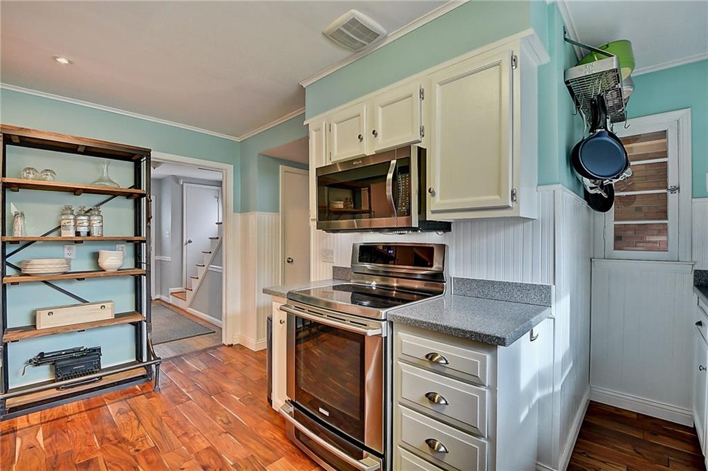7035 Warwick Road Indianapolis, IN 46220 - Photo 16 of 37 Gallery Image 16