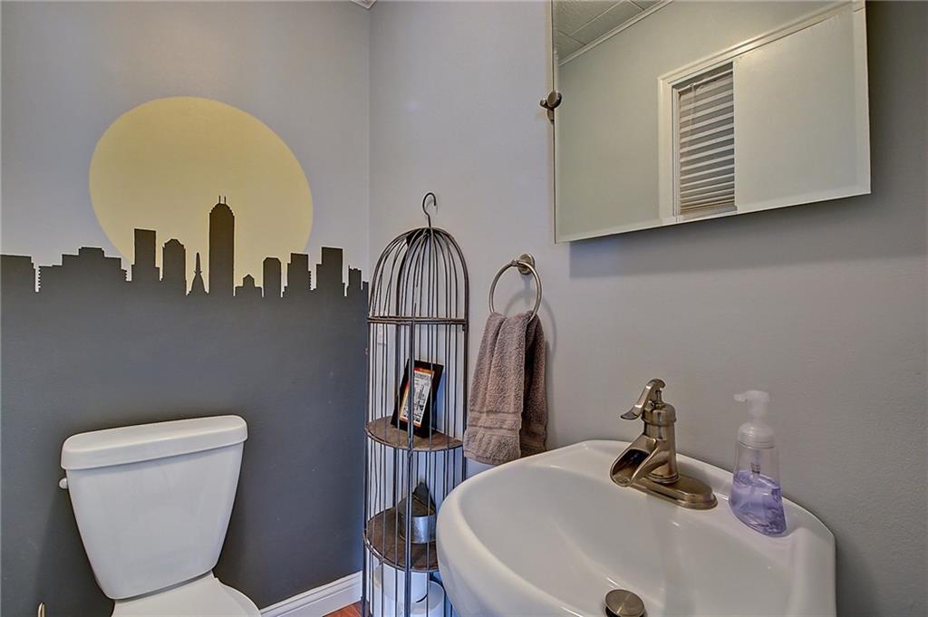 7035 Warwick Road Indianapolis, IN 46220 - Photo 18 of 37 Gallery Image 18