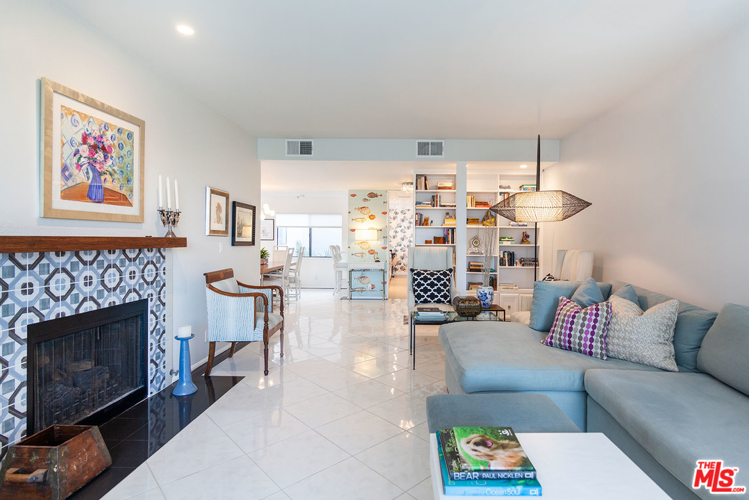 311 Bora Bora Way, Unit 3209 Marina del Rey, CA 90292 - Photo 1 of 46