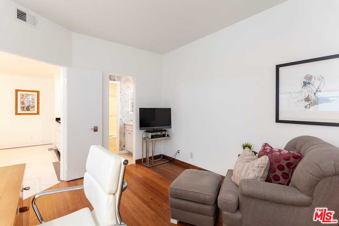311 Bora Bora Way, Unit 3209 Marina del Rey, CA 90292 - Photo 27 of 46