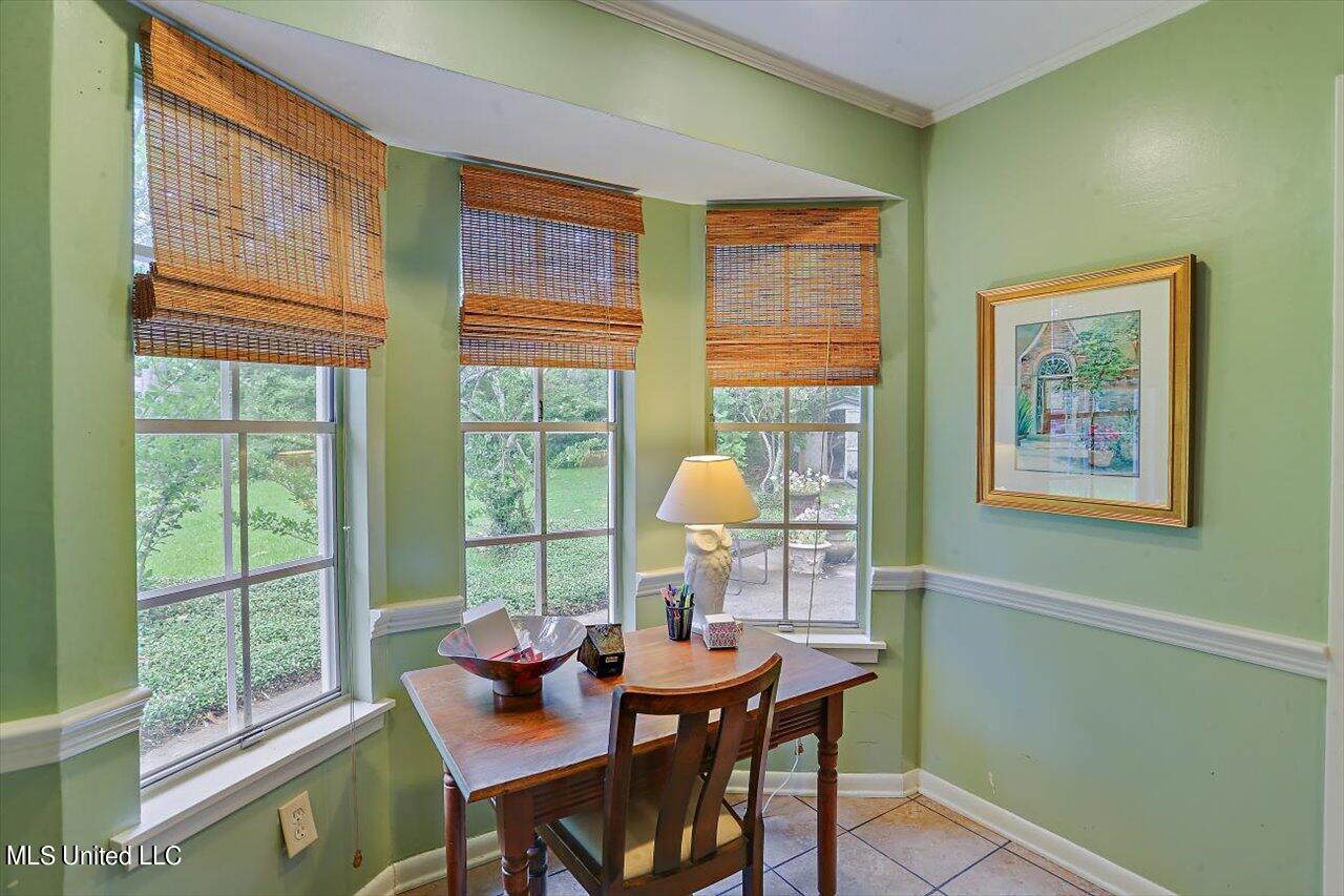 1015 Briarfield Road Jackson, MS 39211 - Photo 13 of 37 13-1015 Briarfield Rd
