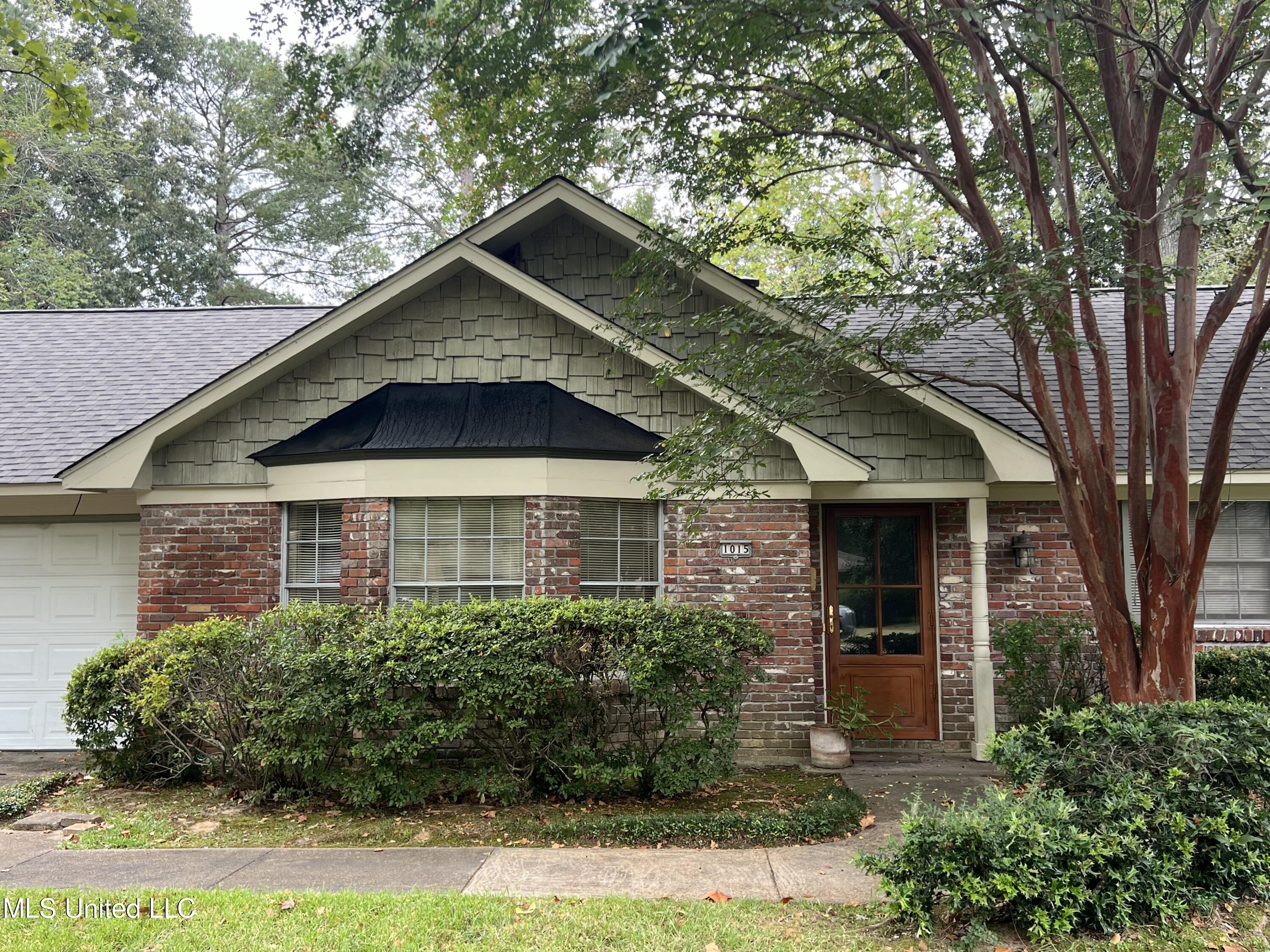 1015 Briarfield Road Jackson, MS 39211 - Photo 35 of 37 IMG_1869