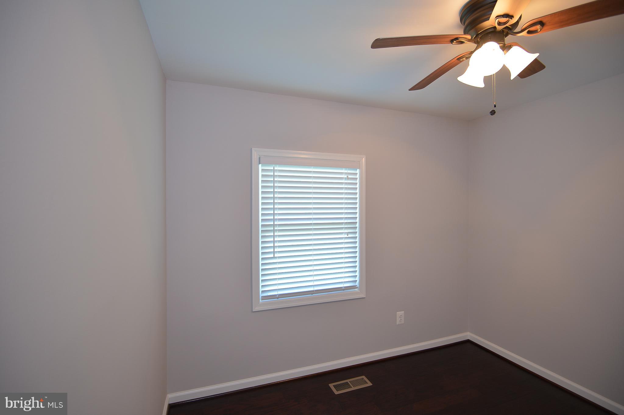 208 Acadia Road Waldorf, MD 20602 - Photo 12 of 29 Bedroom