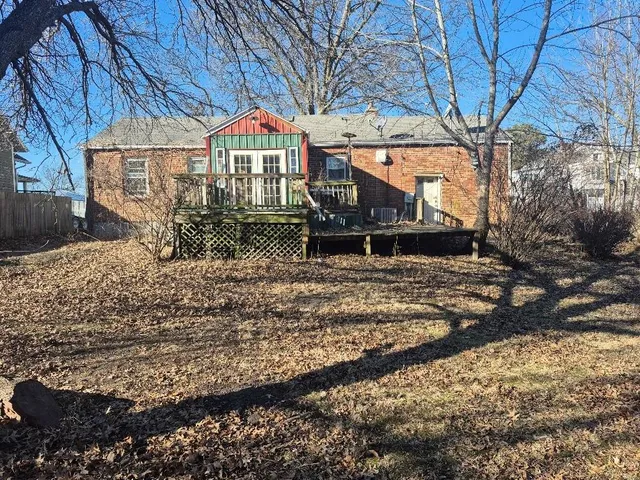 $49,900 | 205 South Enos Street, Hamilton, MO 64644