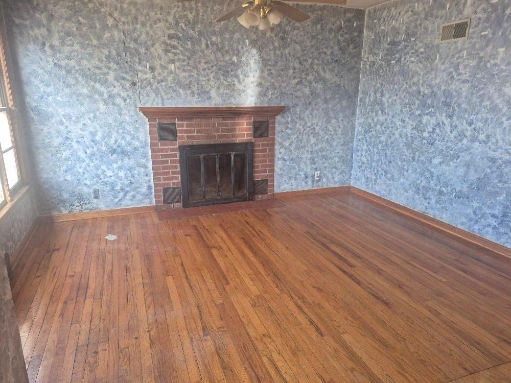 205 South Enos Street Hamilton, MO 64644 - Photo 3 of 8