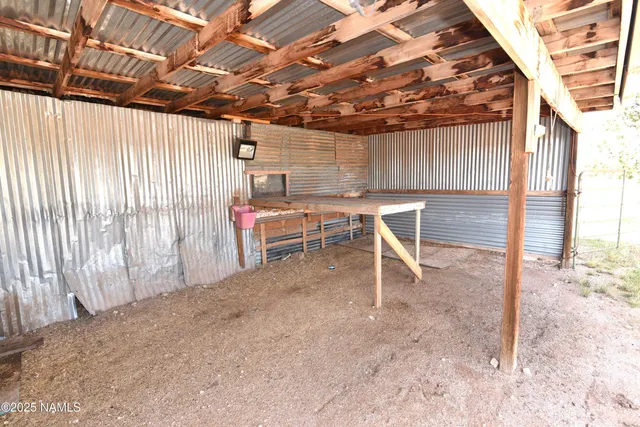 $400,000 | 45437 North Jacqueline Hill Drive, Ash Fork, AZ 86320