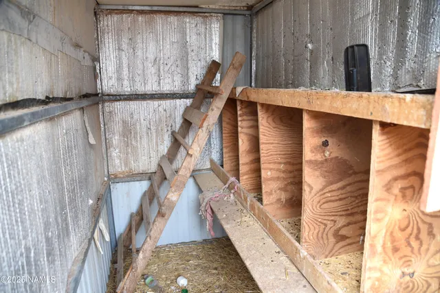 $400,000 | 45437 North Jacqueline Hill Drive, Ash Fork, AZ 86320