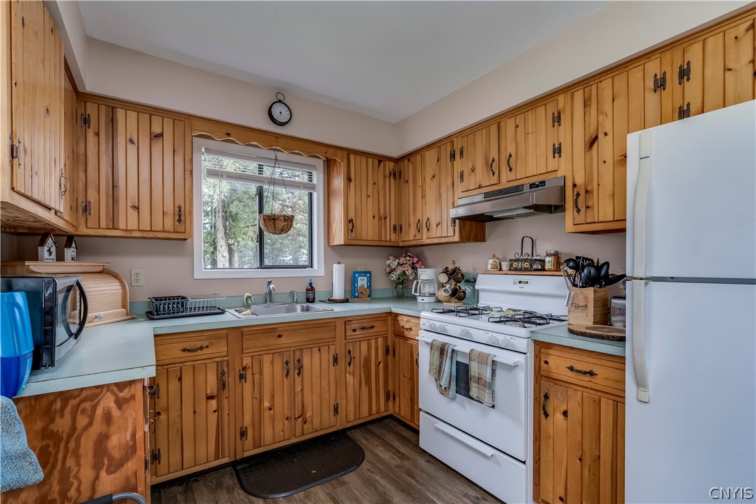 66 Downing Farm Road De Peyster, NY 13633 - Photo 10 of 29