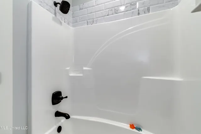 $405,000 | 168 Glenwild Trail, Canton, MS 39046