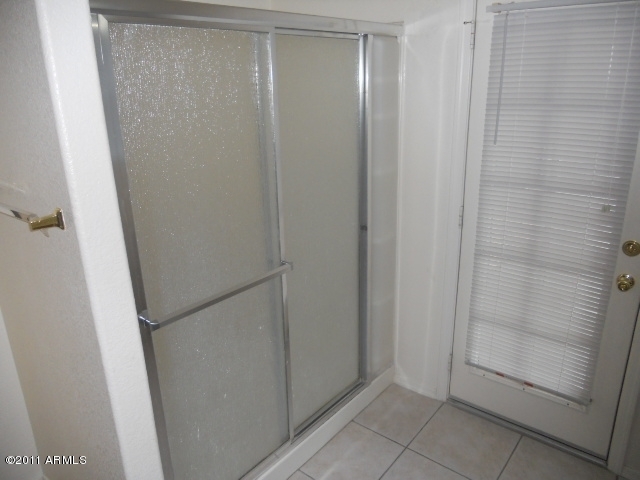 7563 West Redfield Road Peoria, AZ 85381 - Photo 23 of 25 023-263566 master bathromm