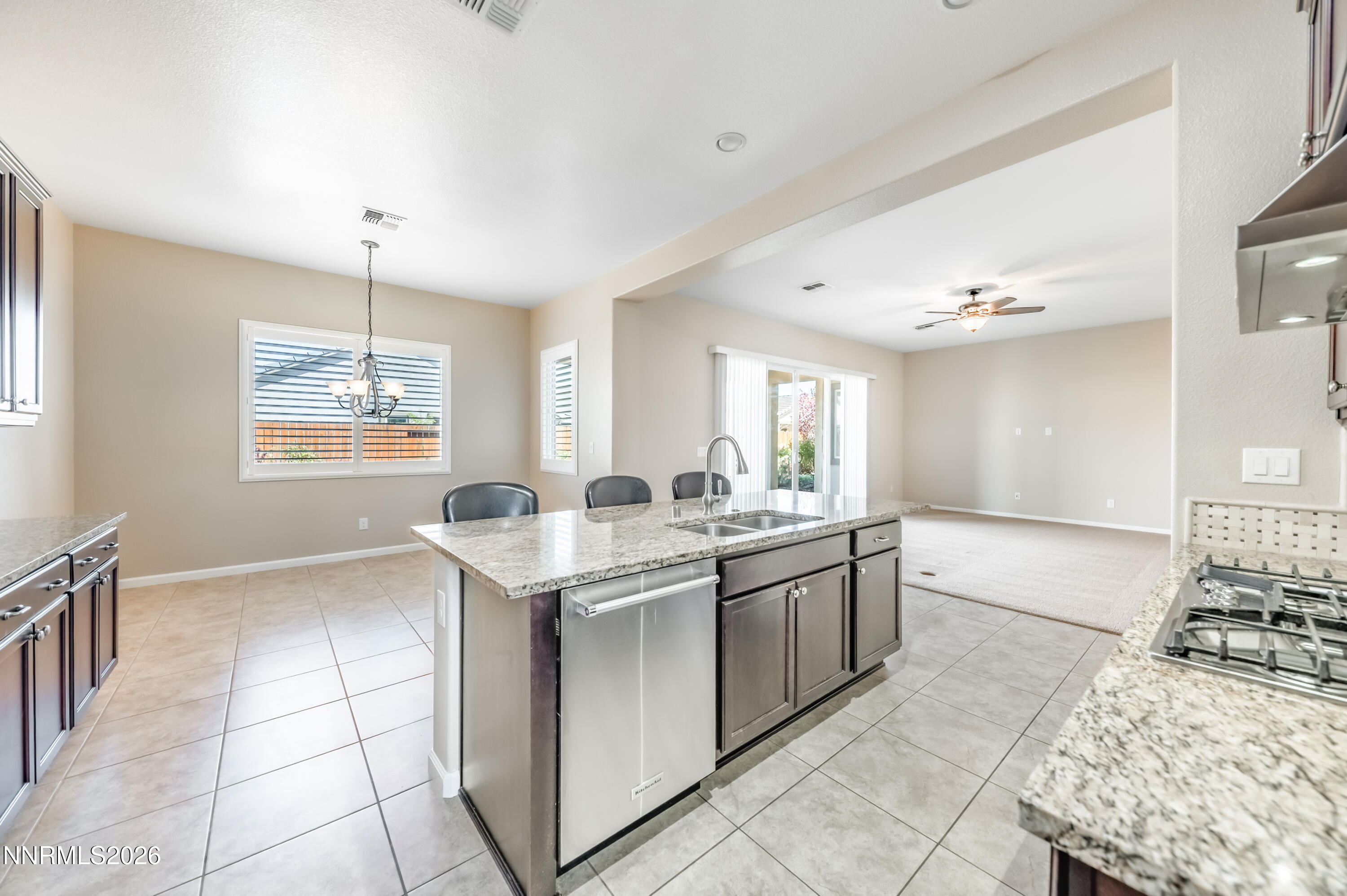 2305 Arpagos Lane Reno, NV 89521 - Photo 13 of 63 A-1020