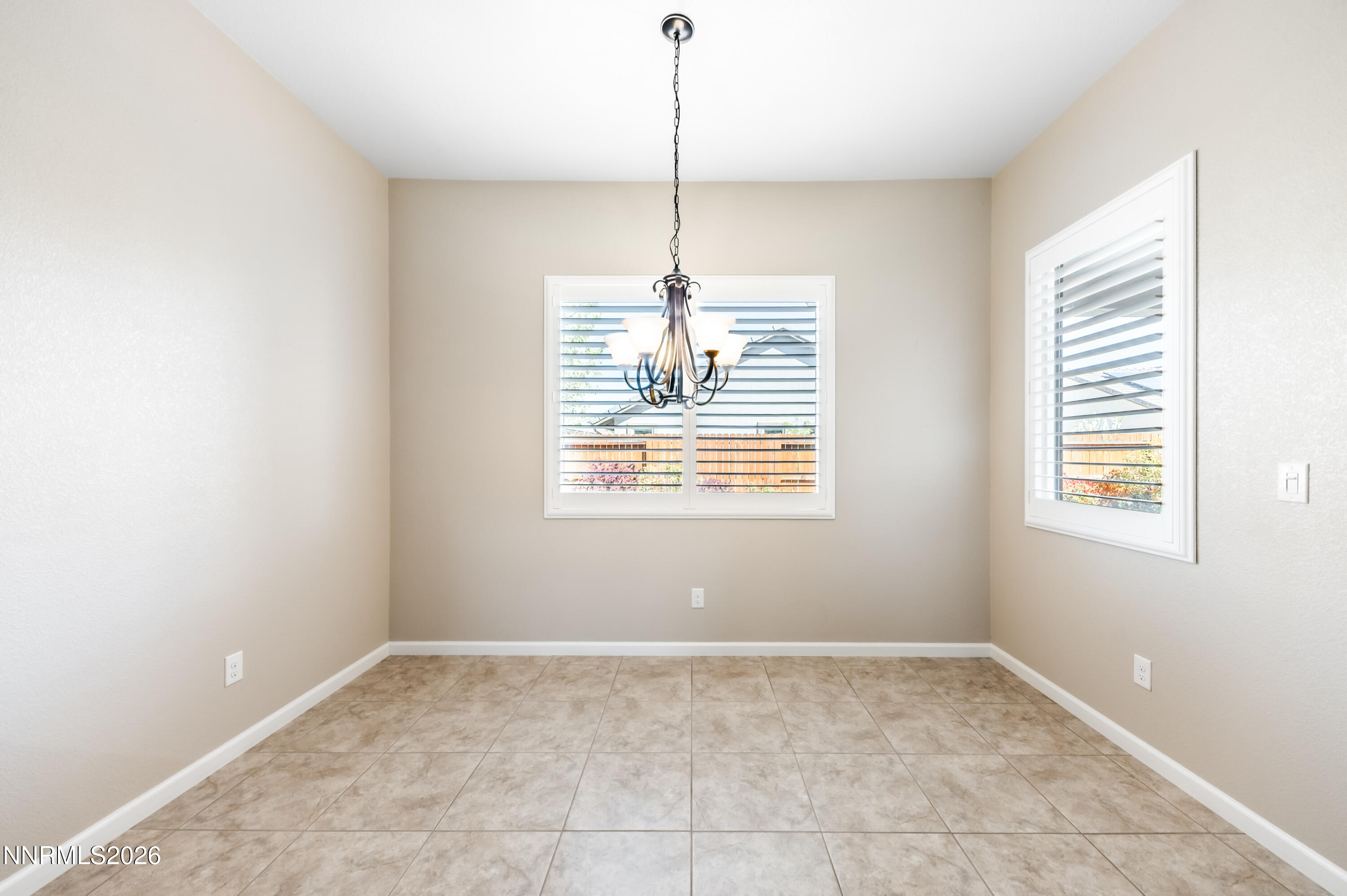 2305 Arpagos Lane Reno, NV 89521 - Photo 18 of 63 A-1023