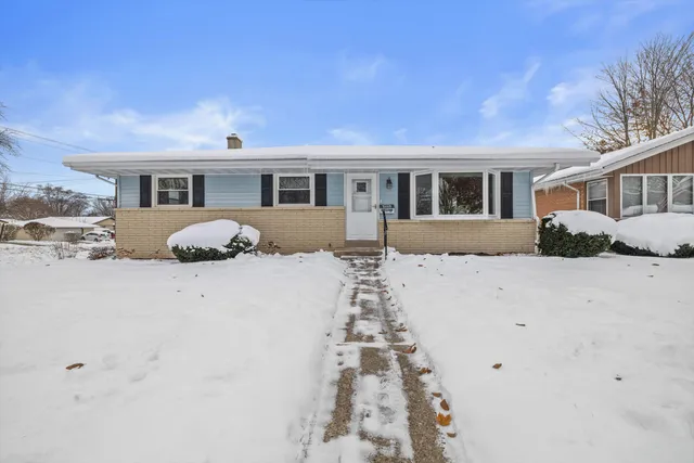 $275,000 | 8003 49th Avenue, Kenosha, WI 53142