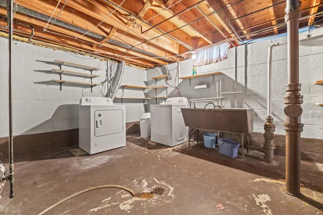 $275,000 | 8003 49th Avenue, Kenosha, WI 53142