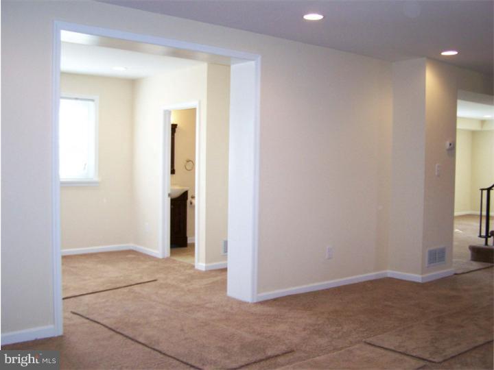 257 Stony Run Road Spring City, PA 19475 - Photo 10 of 25 Family Room