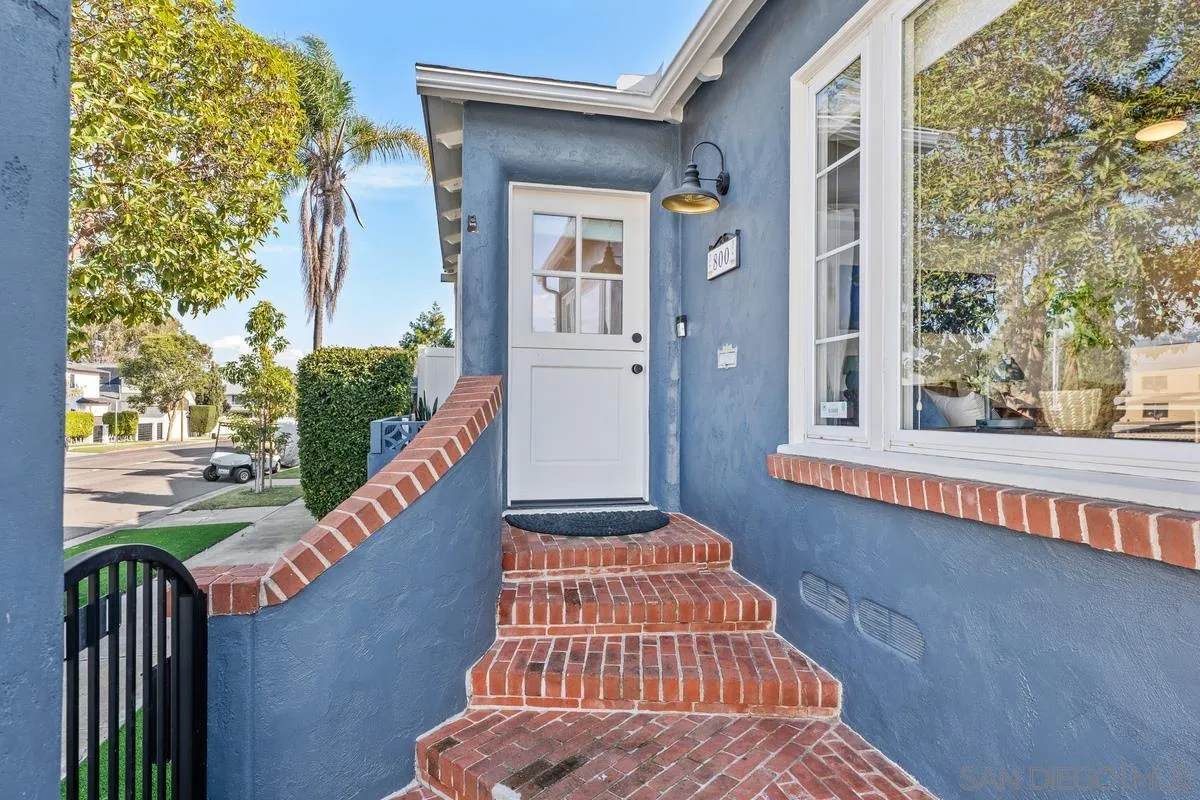 800 Third Street Coronado, CA 92118 - Photo 7 of 32