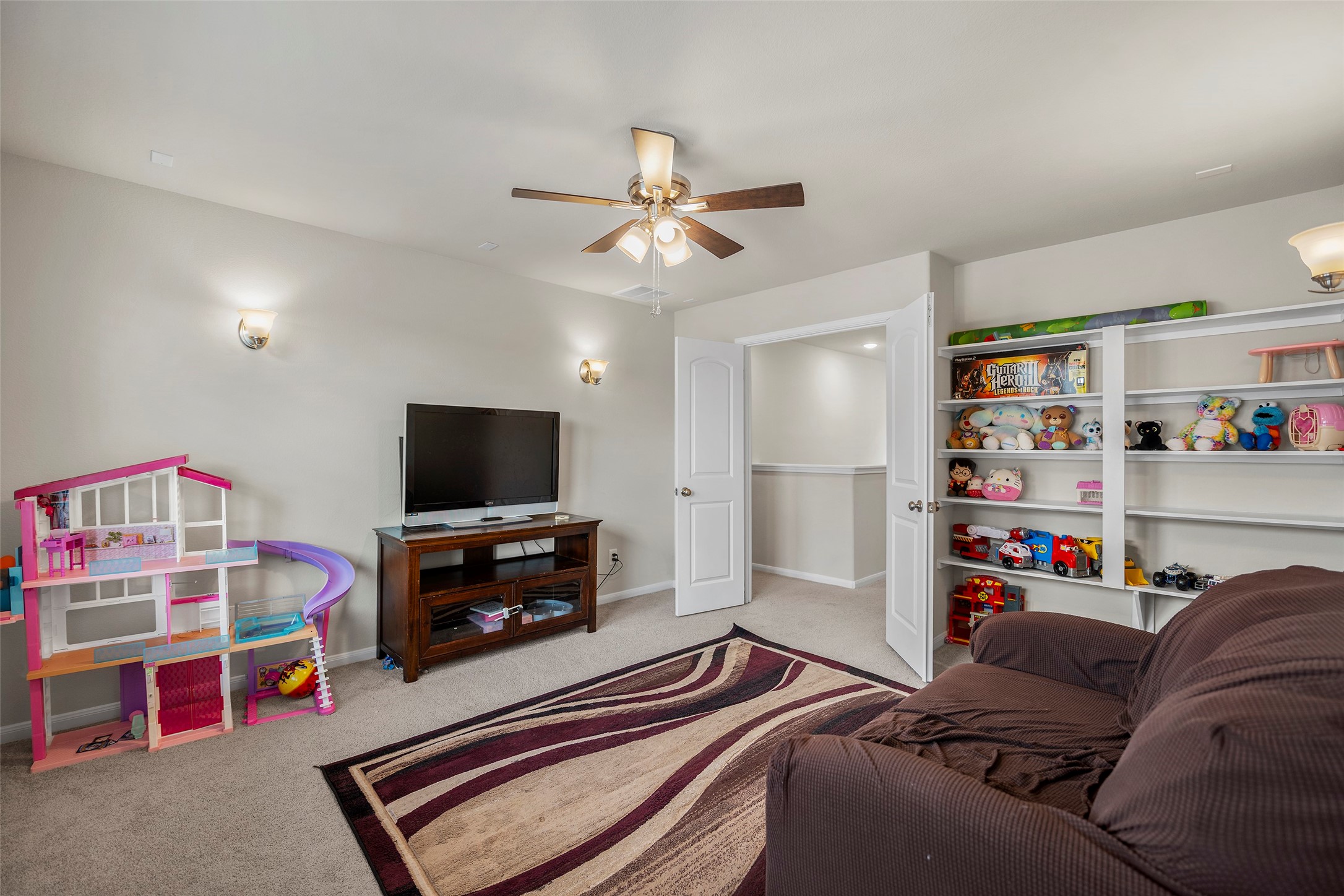 10423 Rochester Hls Lane Tomball, TX 77375 - Photo 15 of 32 Media/Game/Den Space