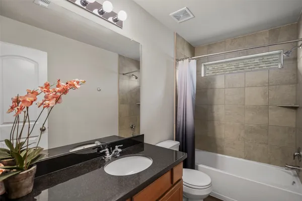 $425,000 | 10423 Rochester Hls Lane, Tomball, TX 77375