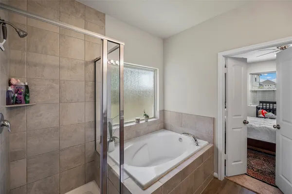 $425,000 | 10423 Rochester Hls Lane, Tomball, TX 77375