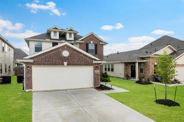 $425,000 | 10423 Rochester Hls Lane, Tomball, TX 77375