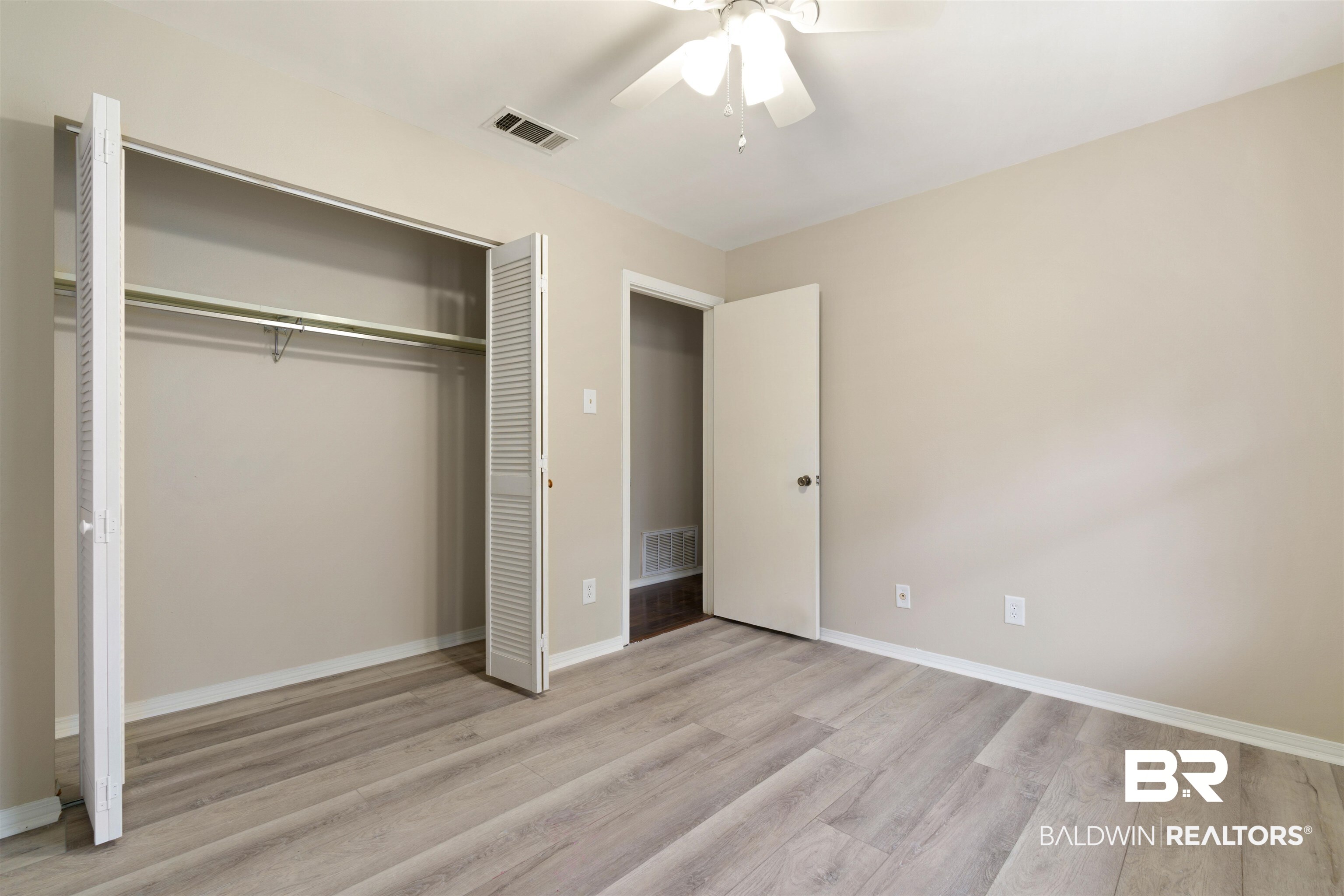5813 Hanging Moss Court Mobile, AL 36609 - Photo 19 of 24
