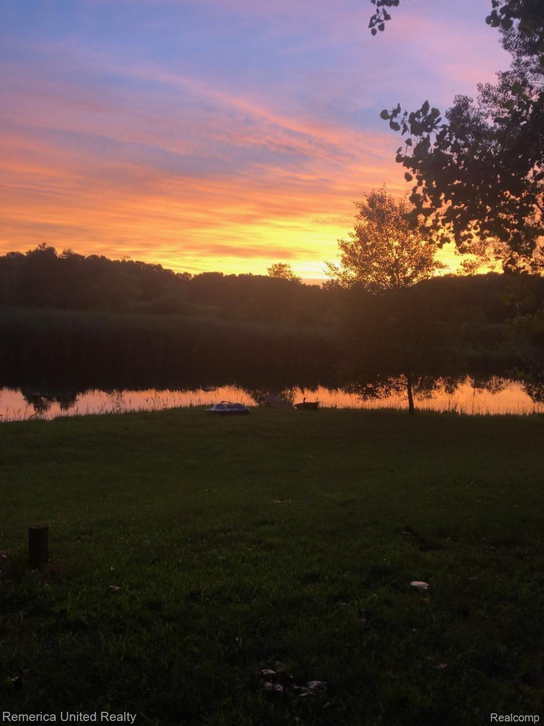 4855 Brookside Road Fenton, MI 48430 - Photo 11 of 29 sunset.JPG