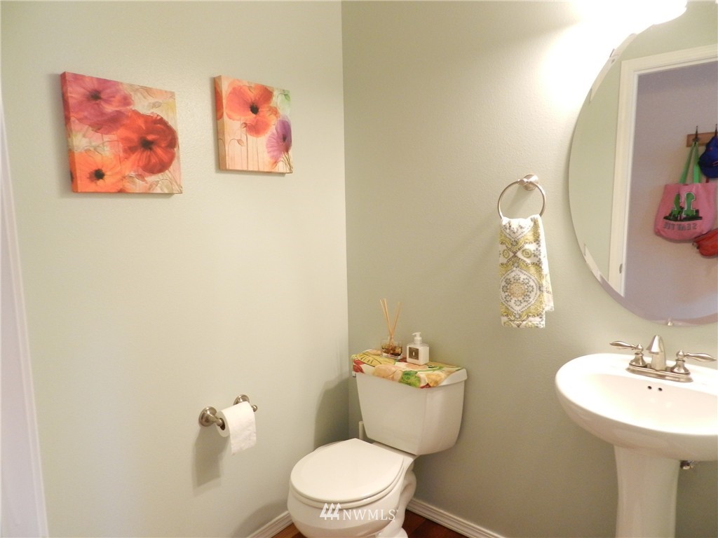 18301 34th Avenue Southeast Bothell, WA 98012 - Photo 10 of 21 Gallery Image 10