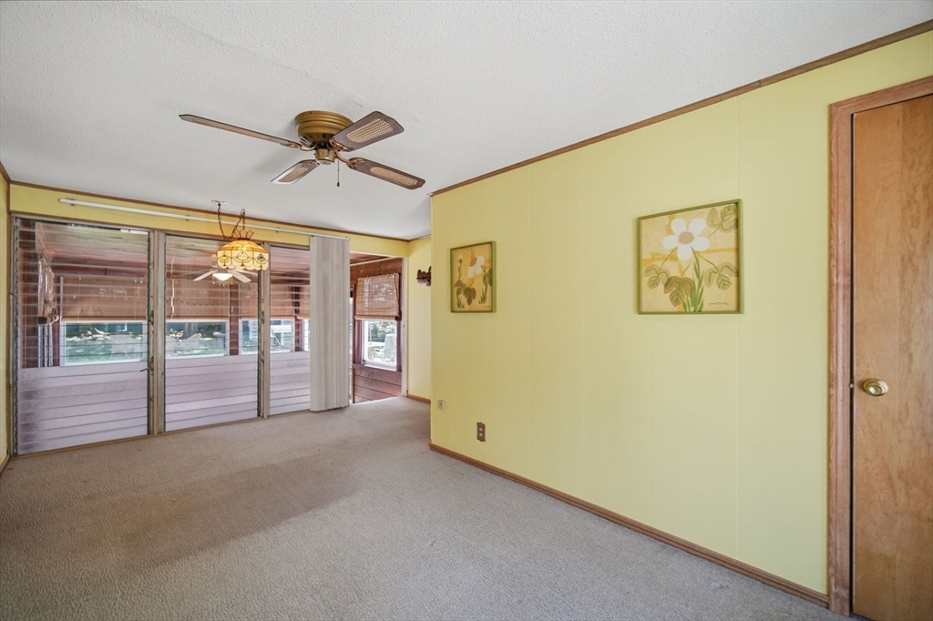 185 Marmon Street Springfield, MA 01129 - Photo 13 of 41