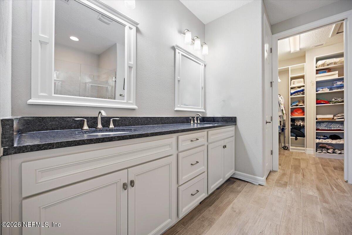 86 Rock Spg Loop St. Augustine, FL 32095 - Photo 18 of 32 18-Primary Bathroom to Closet -