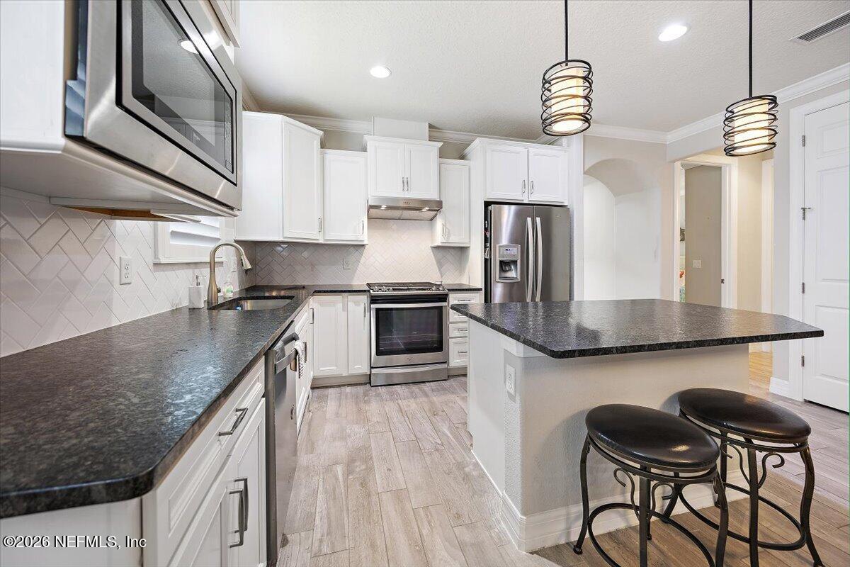 86 Rock Spg Loop St. Augustine, FL 32095 - Photo 9 of 32 09-Kitchen -