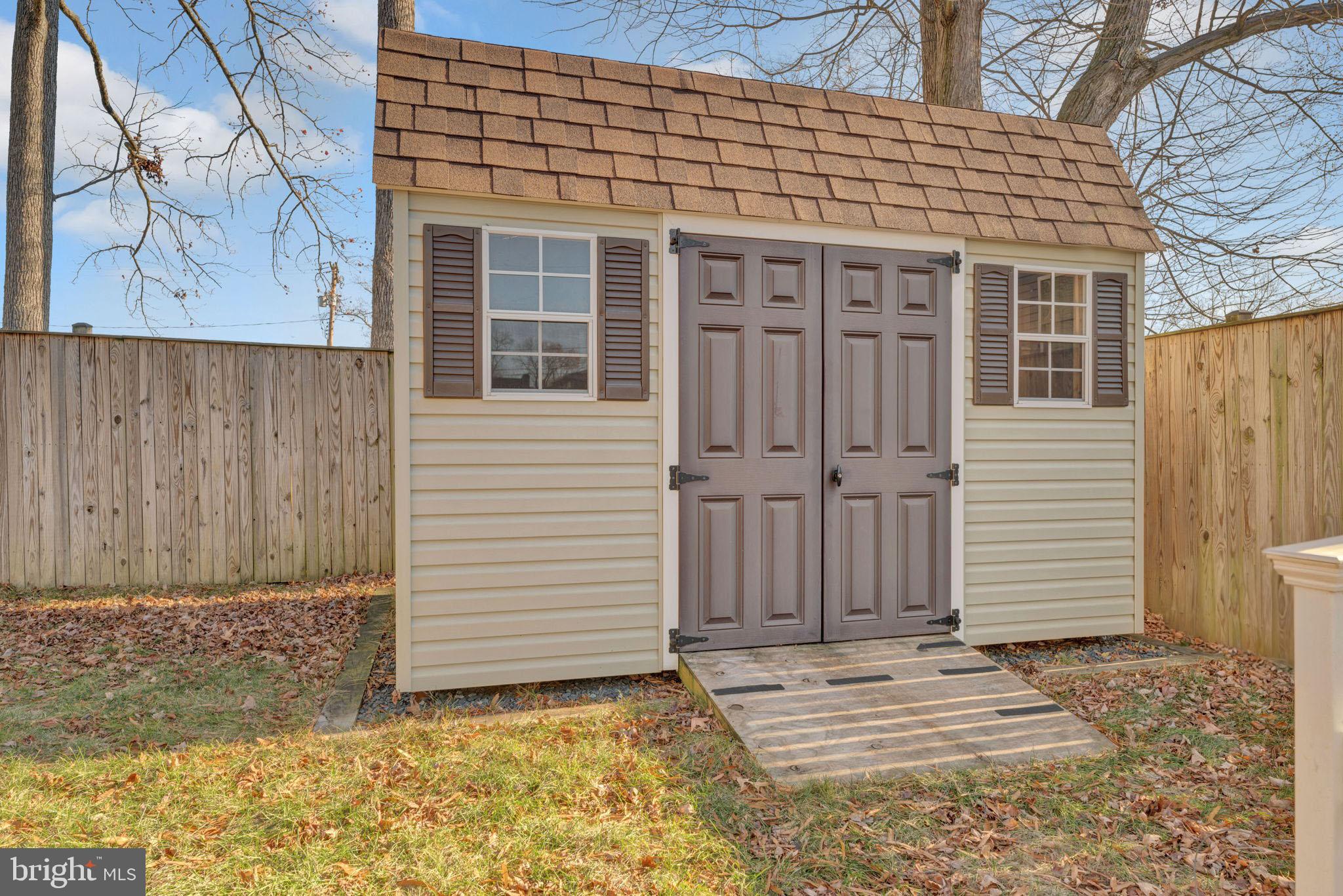 1603 Cambridge Road Edgewater, MD 21037 - Photo 33 of 35