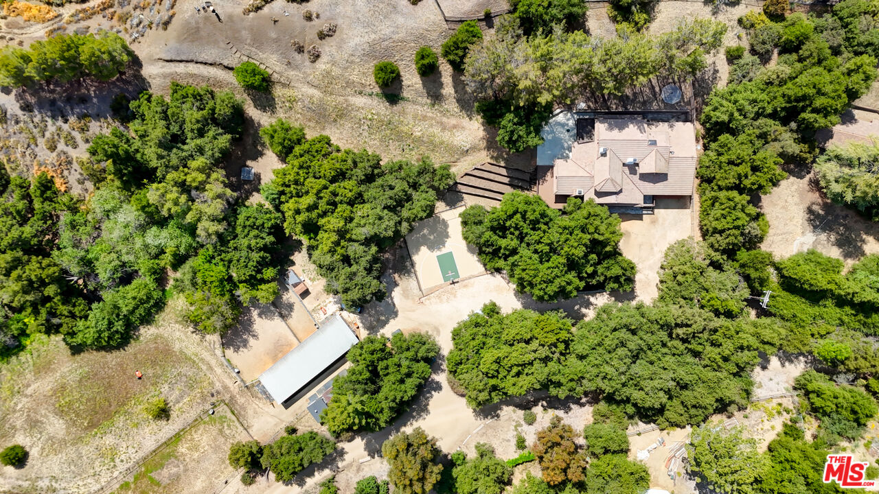 24970 Bob Batchelor Road Calabasas, CA 91302 - Photo 24 of 32