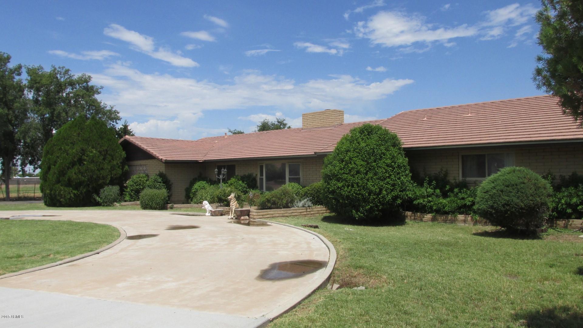 290 East Williams Field Road Gilbert, AZ 85295 - Photo 1 of 2 Circular Driveway