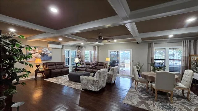 $725,000 | 236 Charlie Cannon Road, Coushatta, LA 71019