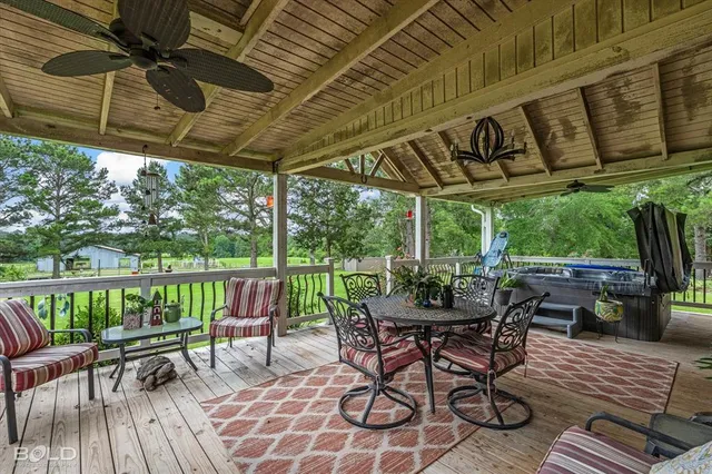 $725,000 | 236 Charlie Cannon Road, Coushatta, LA 71019