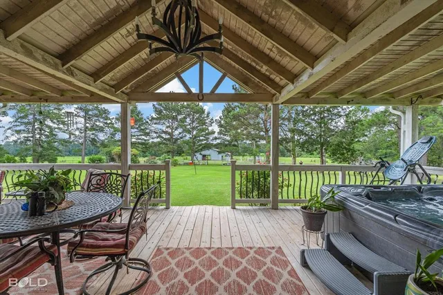 $725,000 | 236 Charlie Cannon Road, Coushatta, LA 71019